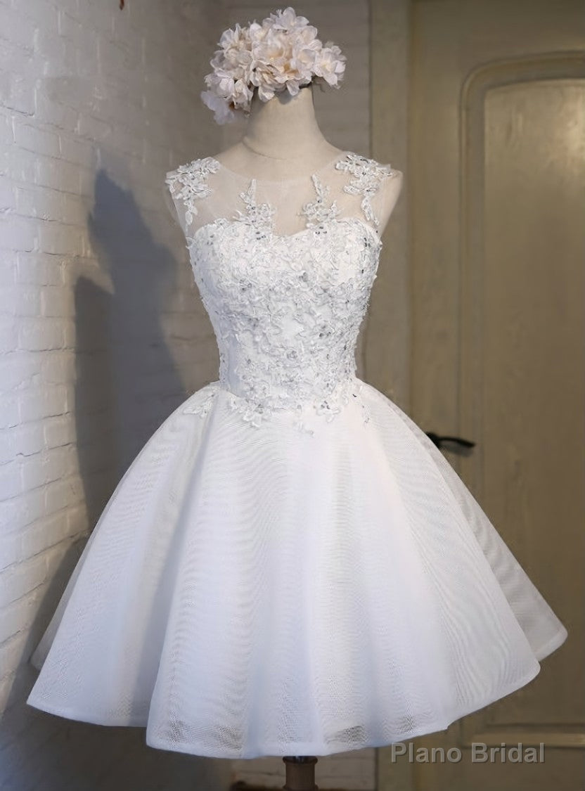 Simple Ball Gown Scoop Sleeveless White Tulle Homecoming Dress With Appliques Main image