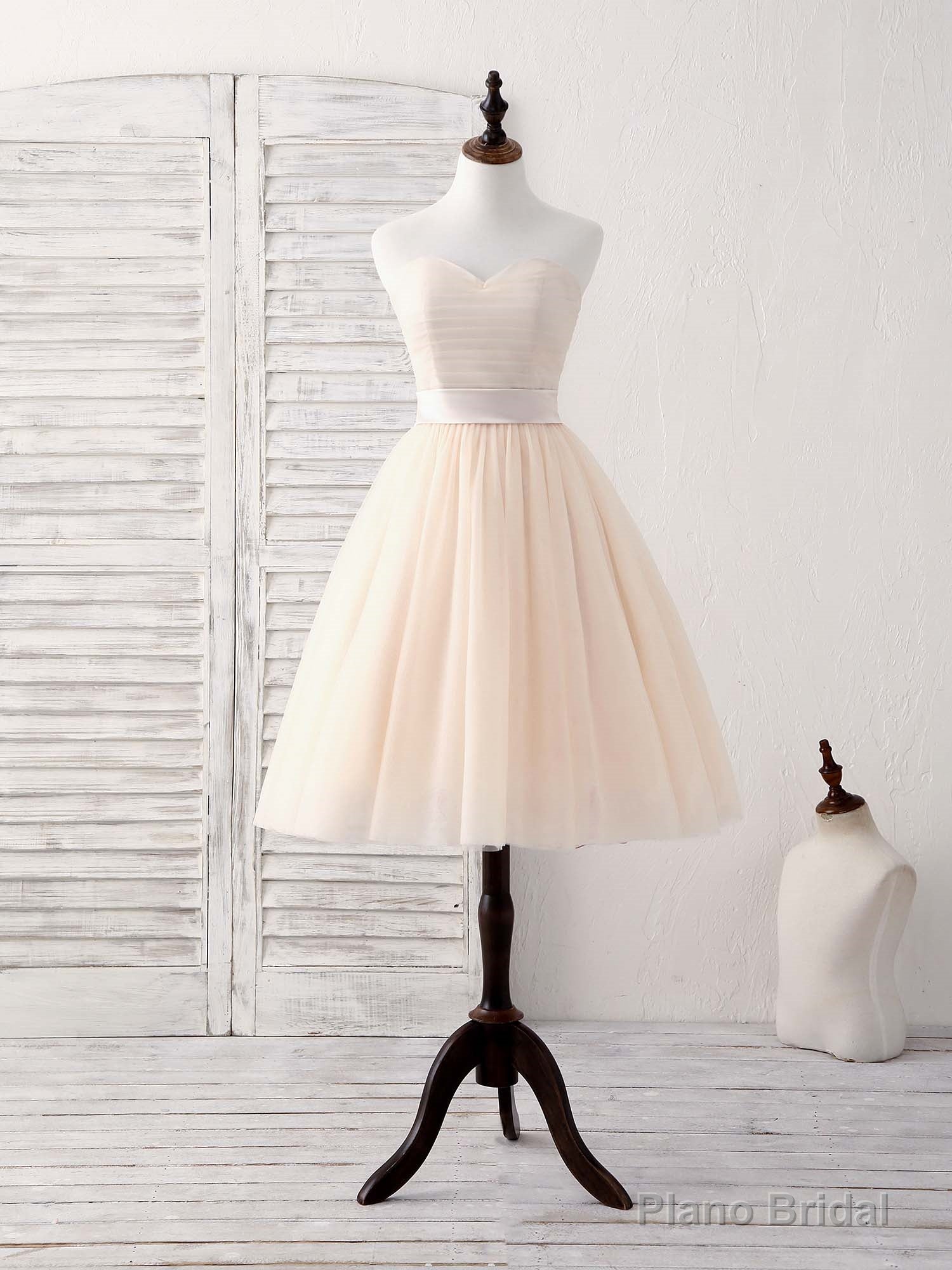Simple Sweetheart Tulle Short Prom Dress Champagne Bridesmaid Dress Secondary image