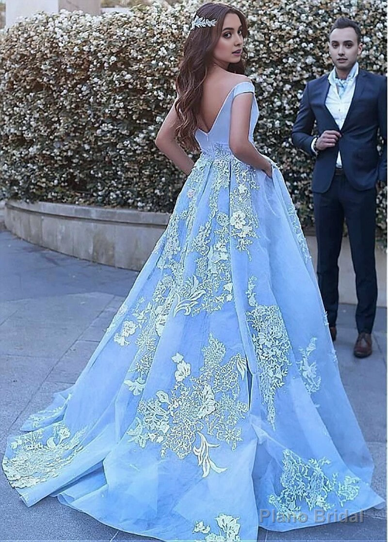 Sky Blue Ball Gown Lace Appliqued Off the Shoulder Quinceanera Dress Secondary image