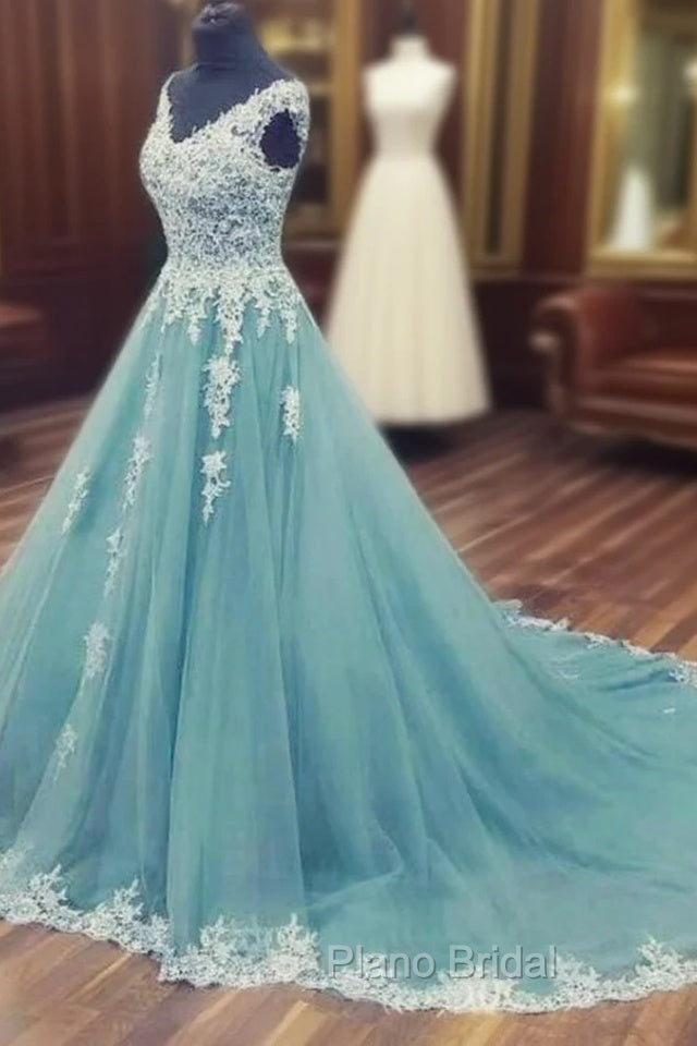 Sleeveless V Neck Chapel Train A-line/Princess Tulle Formal Prom Dresses With Hem Appliqued Lace Main image