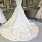 Strapless Sweetheart Chapel Train Taffeta Wedding Dresses Ball Gowns