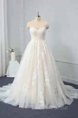 Sweetheart Backless Long Wedding Dresses Tulle With Lace Appliques
