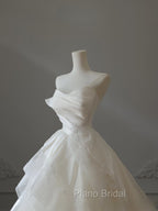 Timeless Ball Gown Strapless Satin Ivory Long Wedding Dresses Bridal Dresses
