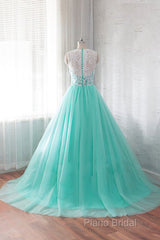 Tulle Buttons Lace Long Green Round Neck Formal Prom Dresses