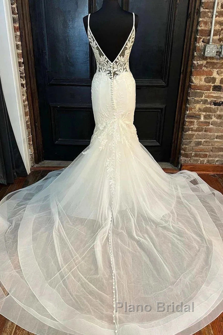 Tulle Floral Lace Trumpet Long Wedding Dresses