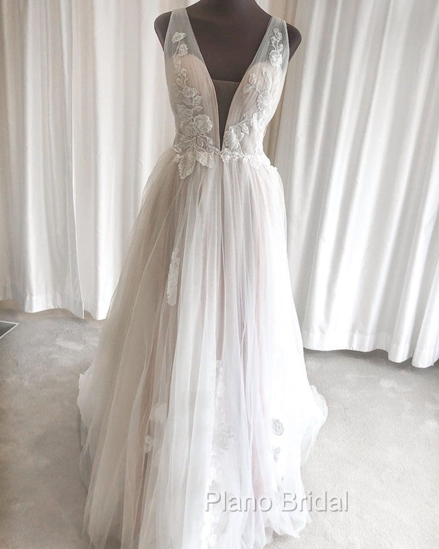 Tulle Wedding Dresses Plunge Neck Appliques Secondary image