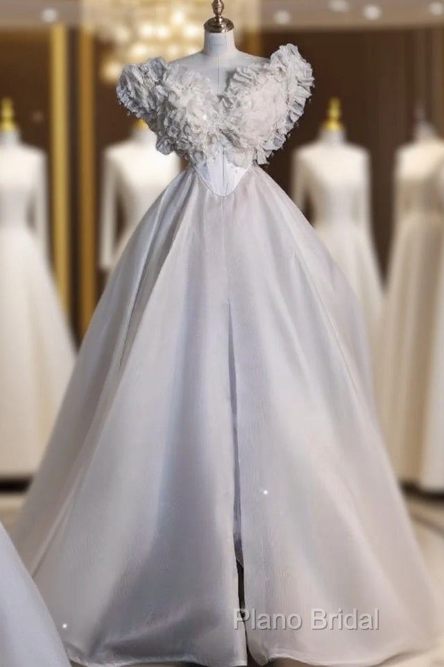 Unique Ball Gown Sweetheart Long Tulle White Wedding Dresses Brides Dresses Main image