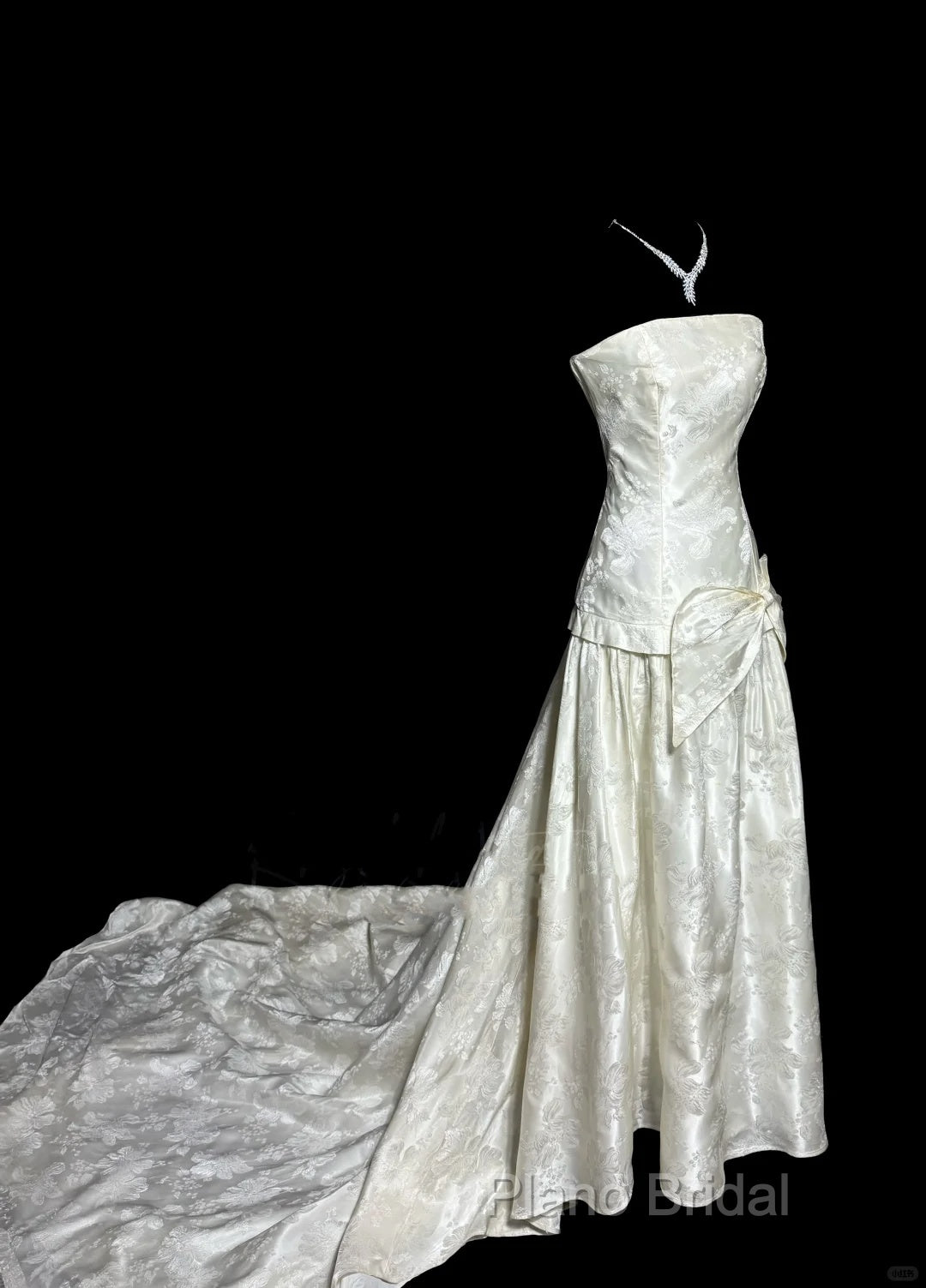 Vintage A Line Strapless White Lace Formal Prom Gown Fairy Formal Prom Dresses