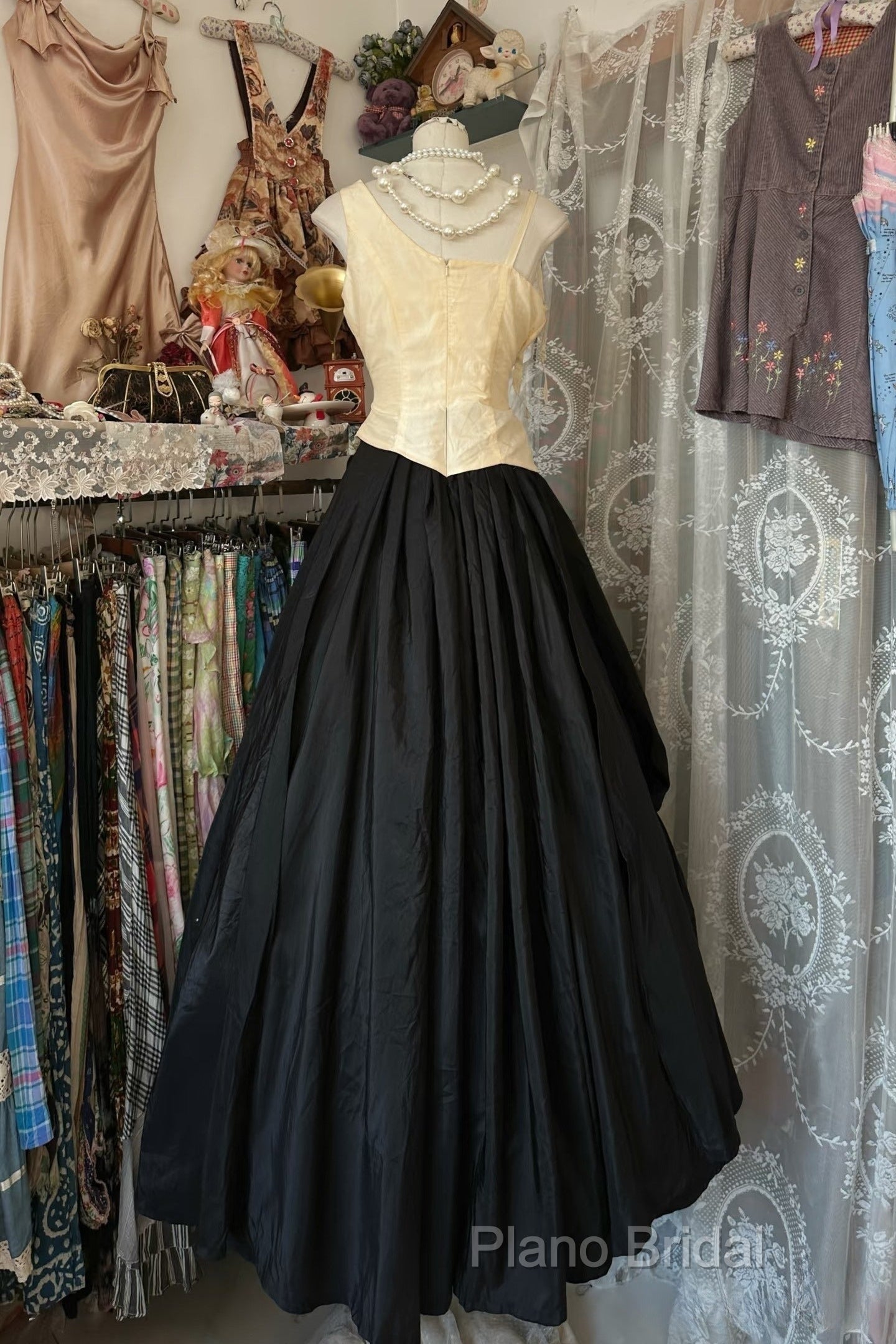 Vintage Ball Gown Sleeveless Long Black Formal Dresses Formal Prom Dresses