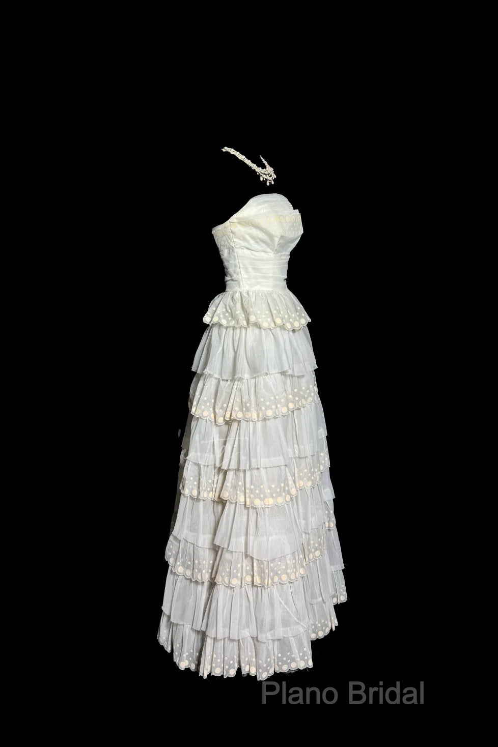 Vintage Ball Gown Strapless White Lace Formal Prom Gown Fairy Formal Prom Dresses Secondary image