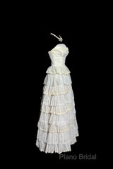 Vintage Ball Gown Strapless White Lace Formal Prom Gown Fairy Formal Prom Dresses