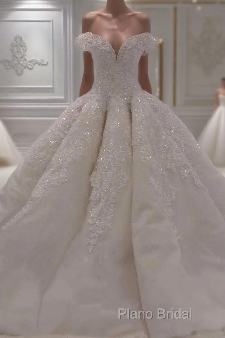 Vintage Off The Shoulder Ball Gowns Couture Wedding Dresses Lace Appliques Main image