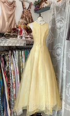 Vintage Yellow A-Line Boat Neck Tulle Long Formal Prom Dresses Simple Embroidery Applique Evening Dresses