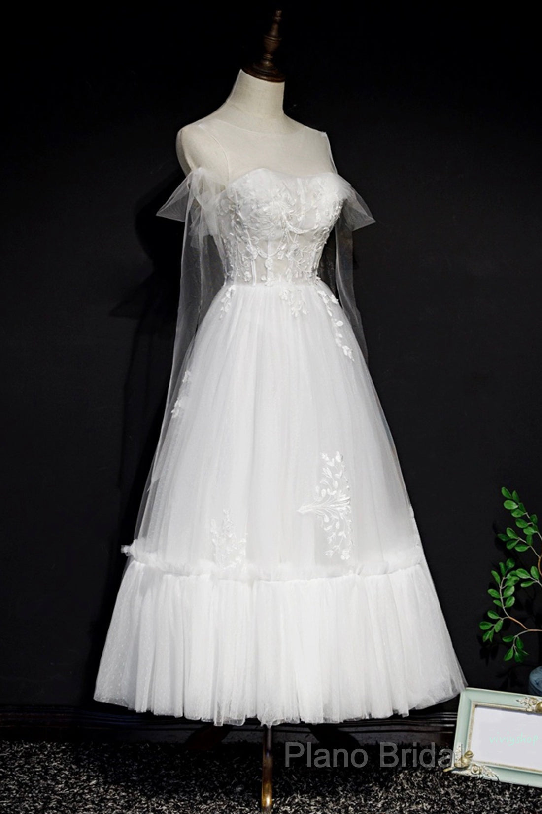 White Lace A-Line Tea Length Formal Prom Dresses
