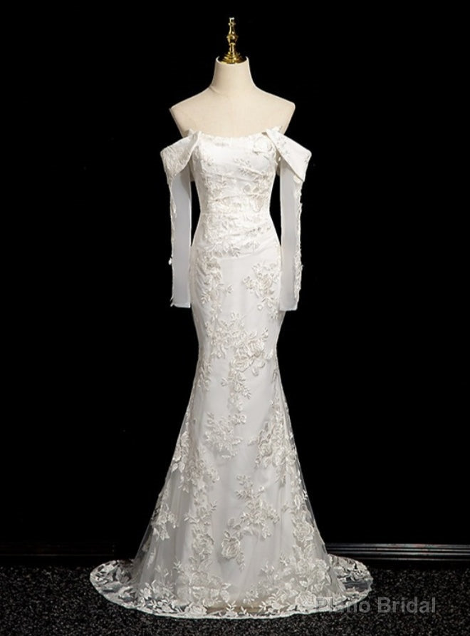 White Mermaid Lace Wedding Dress With Detachable Sleeve Main image