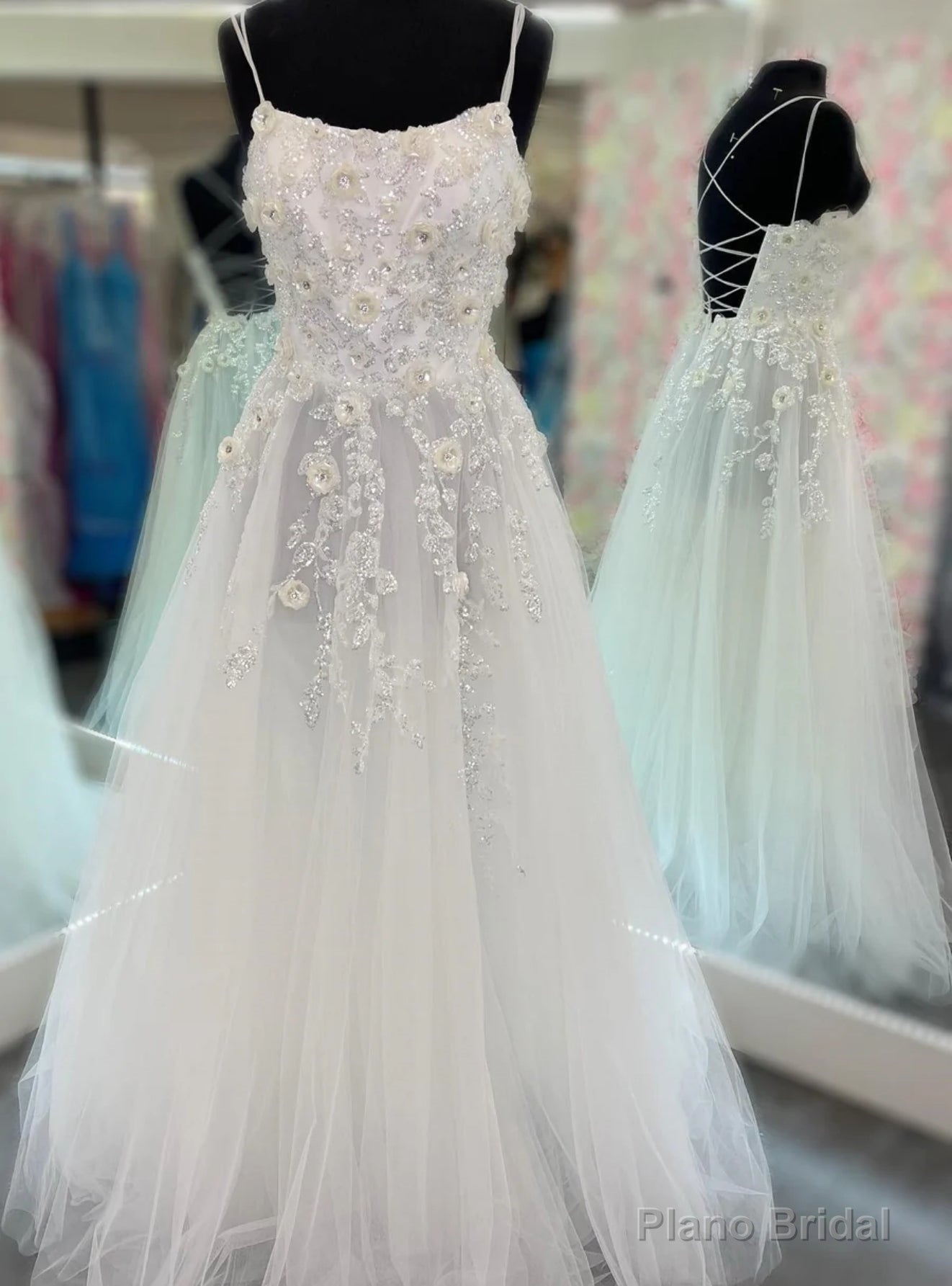 White Tulle Sequins Appliques Prom Dress