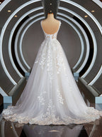A-Line/Princess Straps Court Train Tulle Wedding Dresses with Appliques Lace