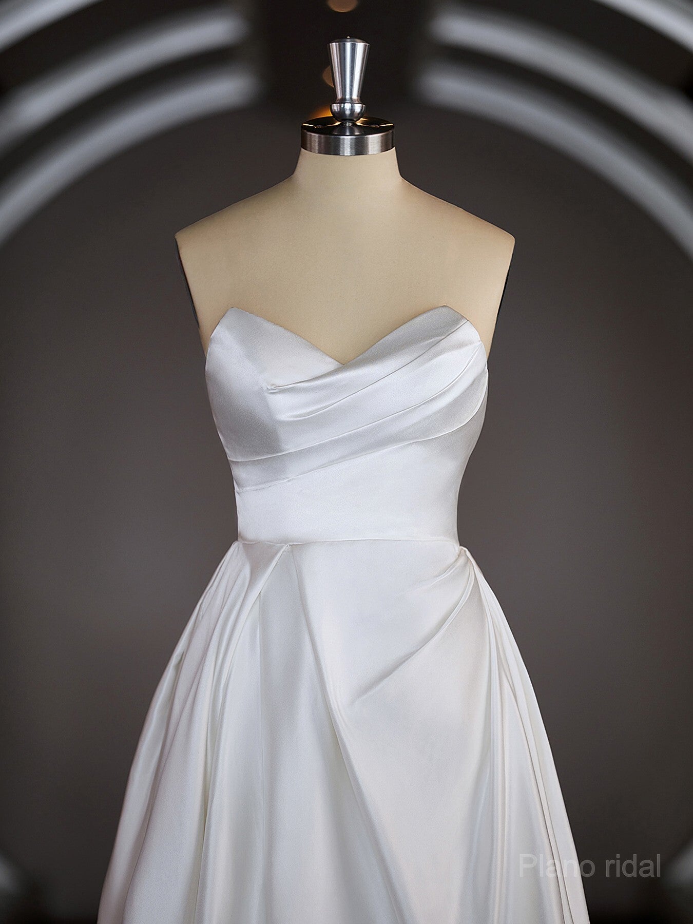 A-Line/Princess Sweetheart Chapel Train Satin Wedding Dresses with Ruffles Secondary image
