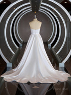 A-Line/Princess Sweetheart Chapel Train Satin Wedding Dresses with Ruffles