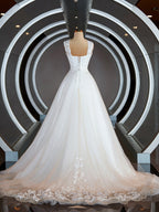 A-Line/Princess Sweetheart Sweep Train Lace Wedding Dresses with Appliques Lace