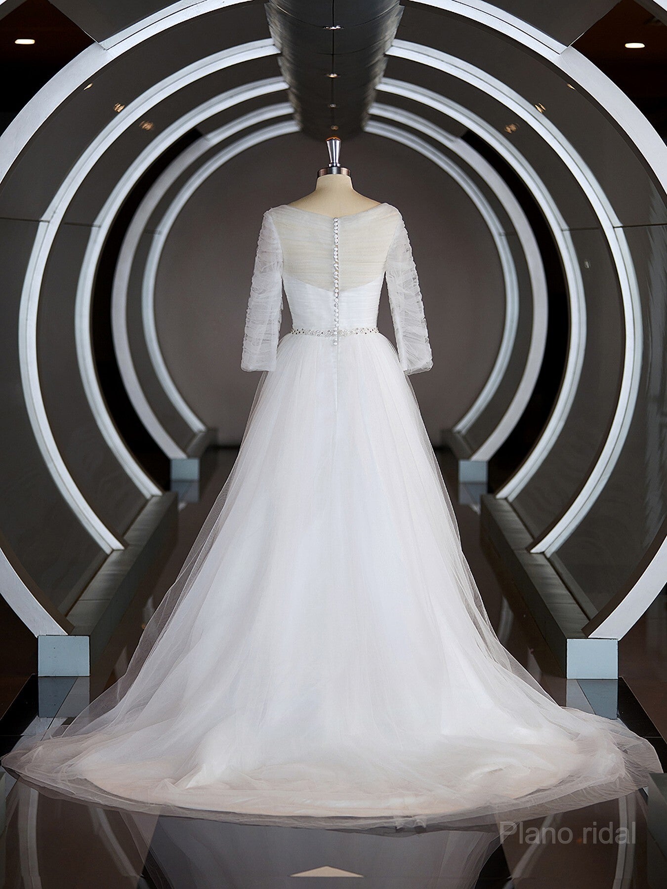 A-Line/Princess Sweetheart Sweep Train Tulle Wedding Dresses with Ruffles