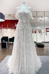 Gorgeous Long A-line Off-the-shoulder Tulle Appliques Lace Wedding Dress